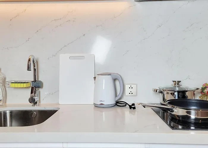 Waterfront A La Carte Apartment *