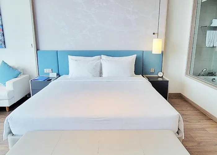 Waterfront A La Carte Apartment