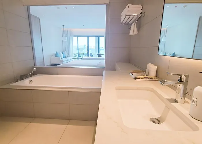 Waterfront A La Carte Apartment